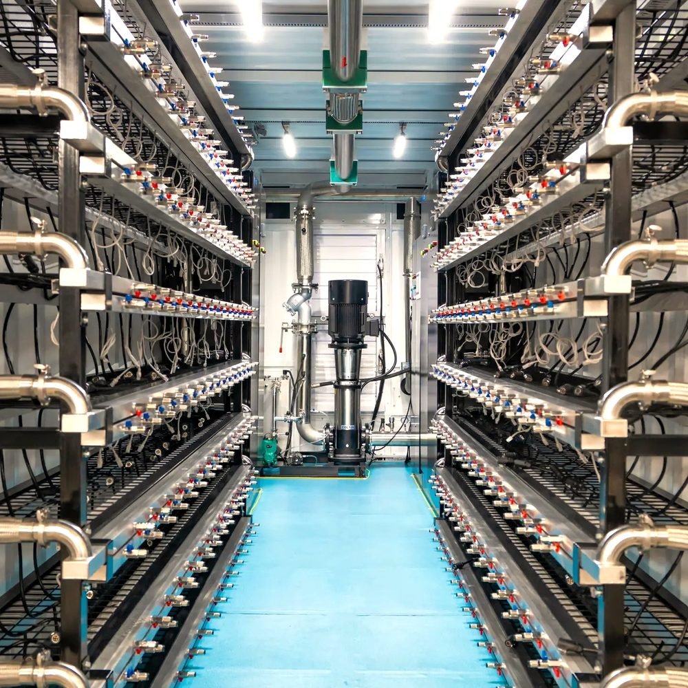 Products Data Center & AI Liquid Cooling